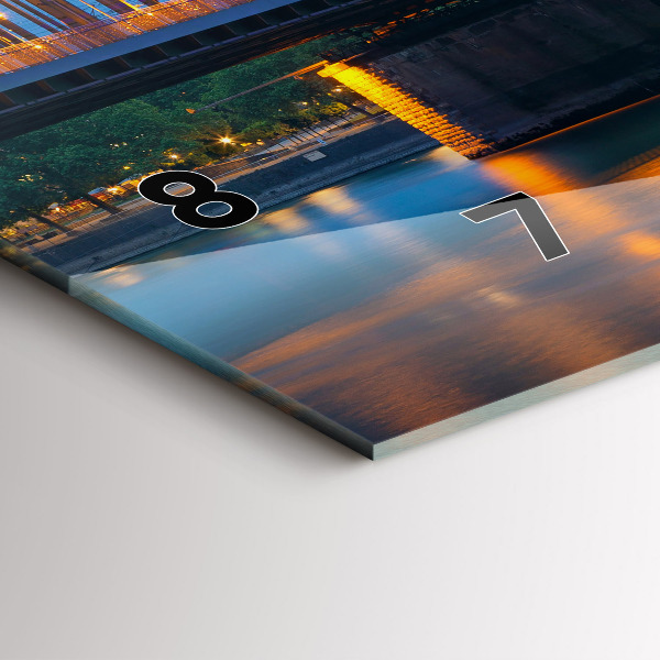 Horizontálne hodiny Pohľad na radnicu