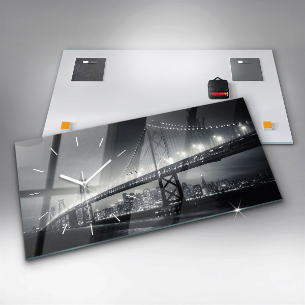 Horizontálne hodiny Most v nočnom San Franciscu