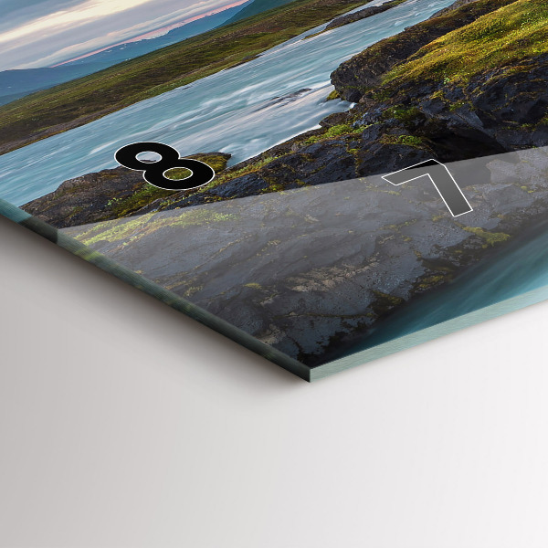 Horizontálne hodiny Krajina s vodopádom