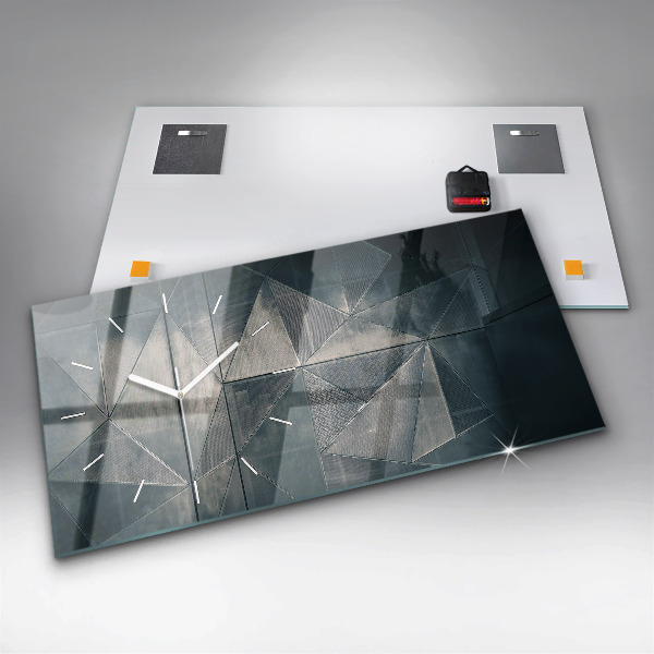 Horizontálne hodiny Kovové abstraktné trojuholníky