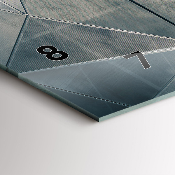 Horizontálne hodiny Kovové abstraktné trojuholníky