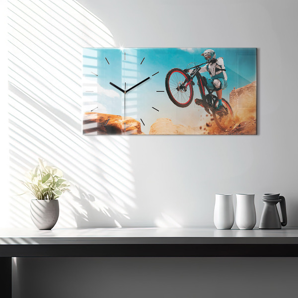 Horizontálne hodiny Kaskadér a adrenalín