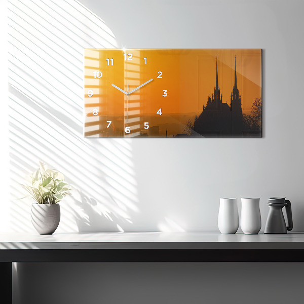 Horizontálne hodiny Pohľad na brnenskú katedrálu