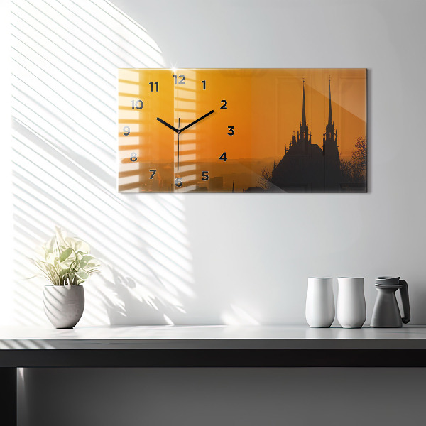 Horizontálne hodiny Pohľad na brnenskú katedrálu