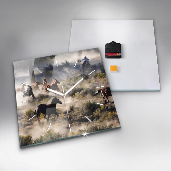 Štvorcové hodiny Stádo ponáhľajúcich sa koní