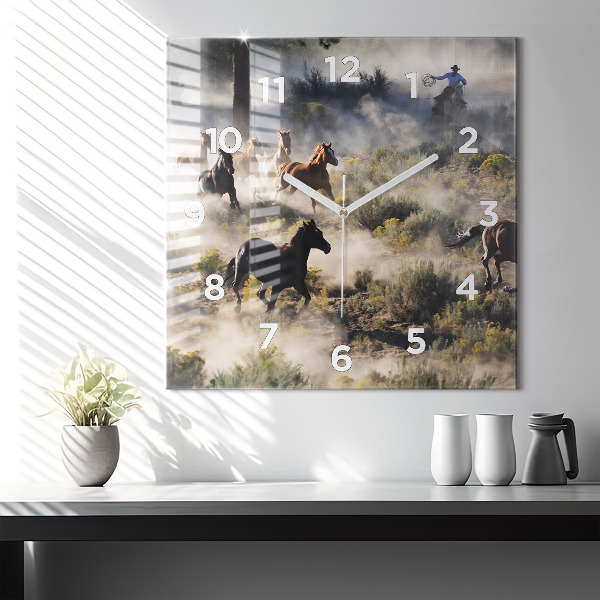 Štvorcové hodiny Stádo ponáhľajúcich sa koní