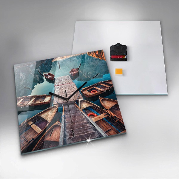 Štvorcové hodiny Most a jazero