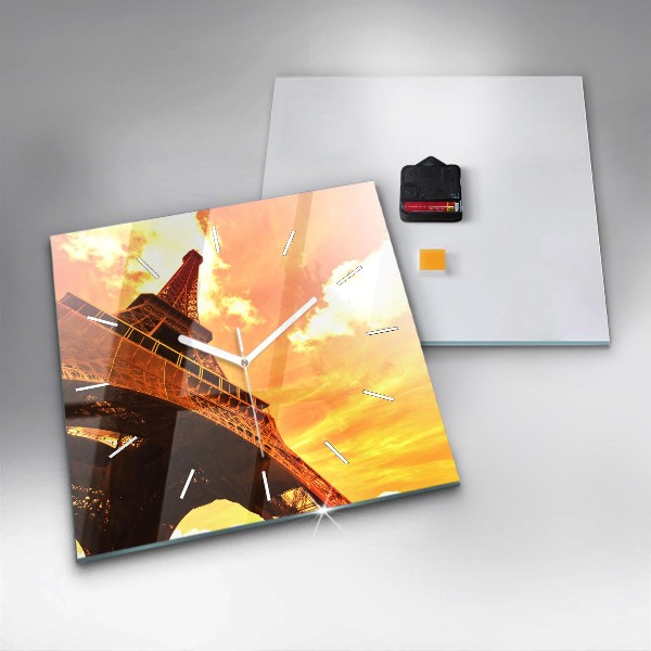 Štvorcové hodiny Eiffelova veža v Paríži