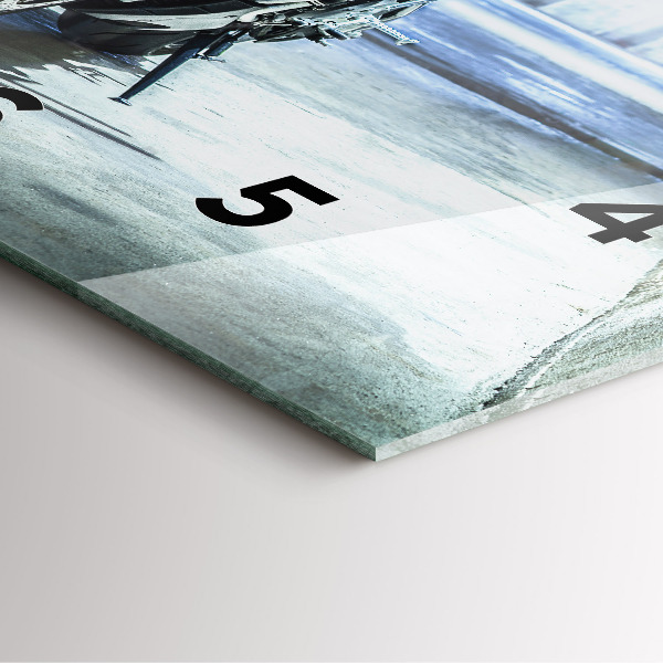 Štvorcové hodiny Motorka v uličke