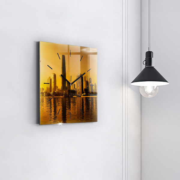 Štvorcové hodiny Rieka Zhujiang