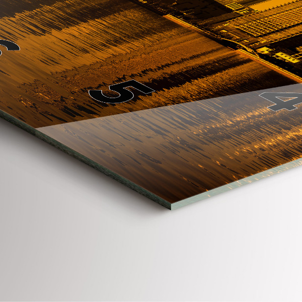 Štvorcové hodiny Rieka Zhujiang