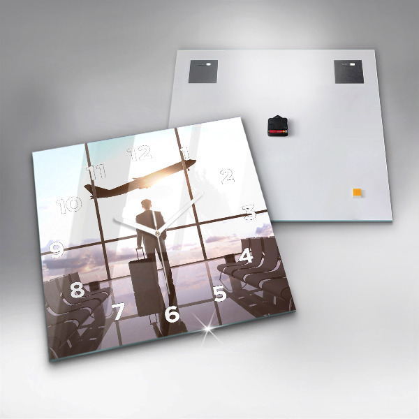 Štvorcové hodiny Muž na letisku