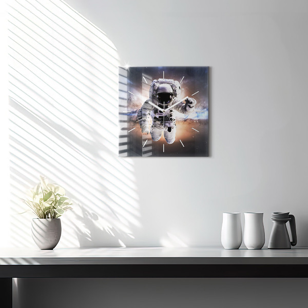 Štvorcové hodiny Astronaut vo vesmíre