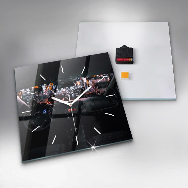 Štvorcové hodiny Auto v Tokiu