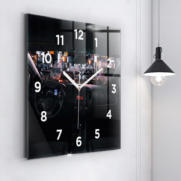 Štvorcové hodiny Auto v Tokiu