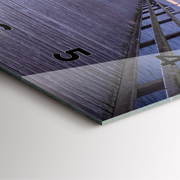 Štvorcové hodiny Mólo pri Baltskom mori