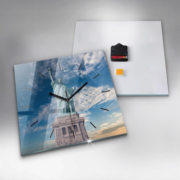 Štvorcové hodiny Socha slobody v New Yorku