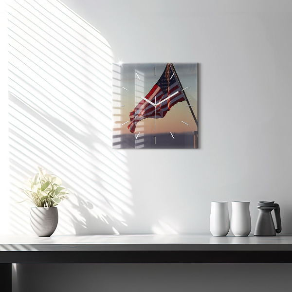 Štvorcové hodiny Lietajúca vlajka USA