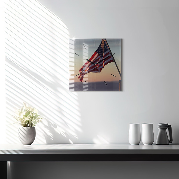 Štvorcové hodiny Lietajúca vlajka USA