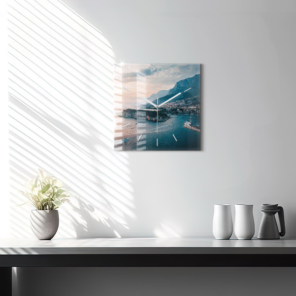 Štvorcové hodiny Ostrov v Chorvátsku