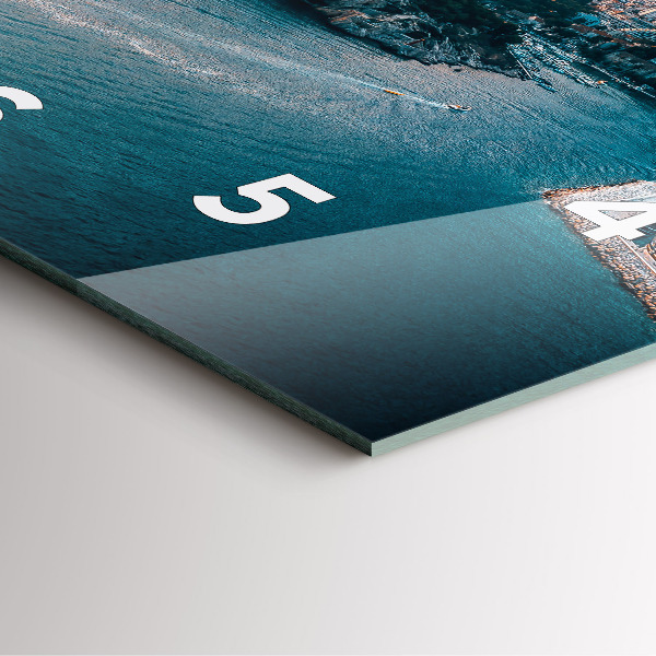 Štvorcové hodiny Ostrov v Chorvátsku