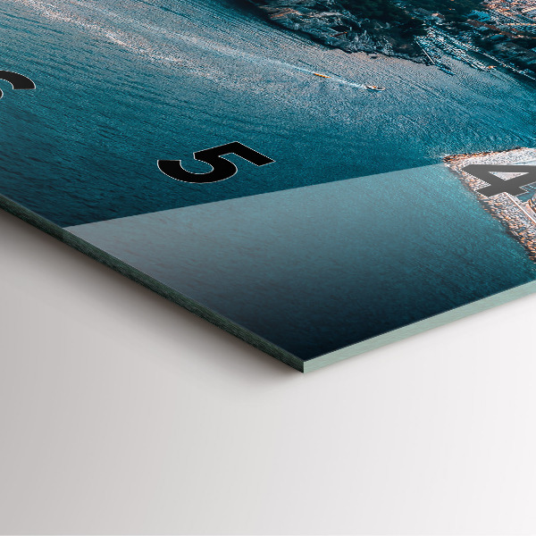 Štvorcové hodiny Ostrov v Chorvátsku