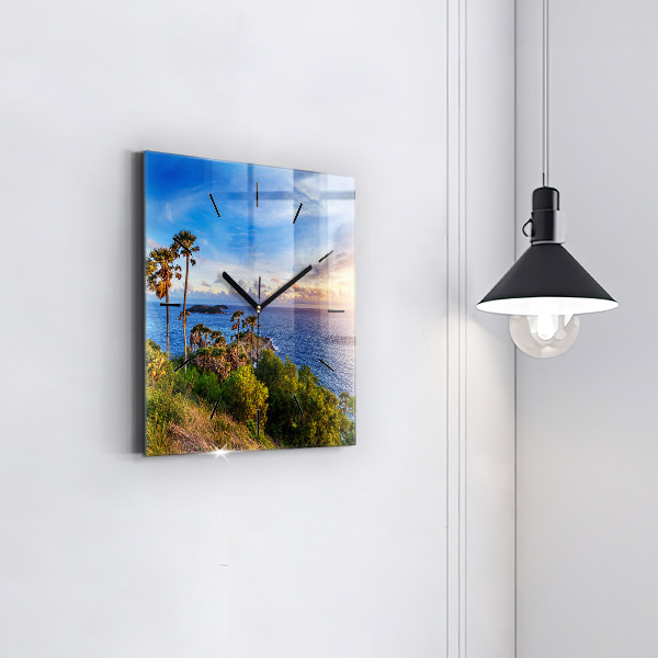 Štvorcové hodiny Phuket v Thajsku