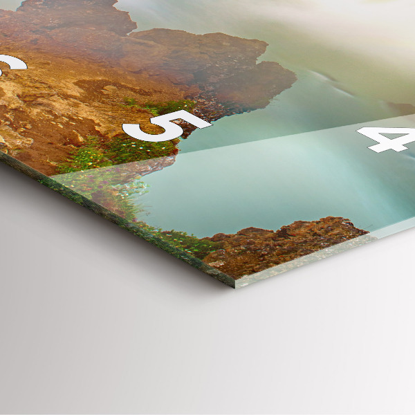 Štvorcové hodiny Godafoss na Islande