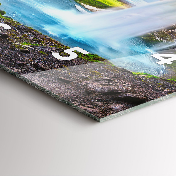 Štvorcové hodiny Vodopád na Islande