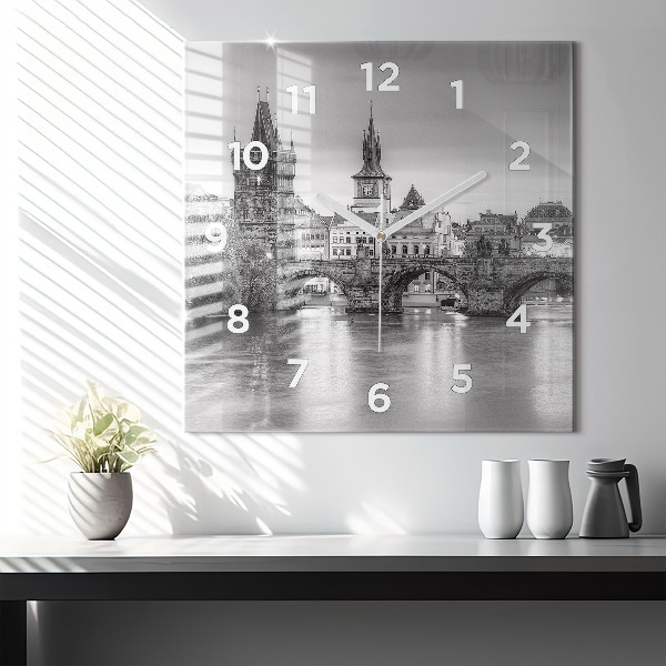 Štvorcové hodiny Karlov most v Prahe