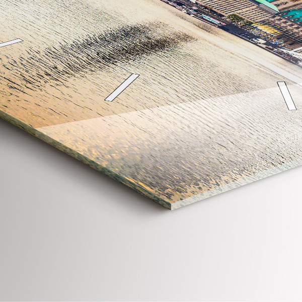 Štvorcové hodiny Binnenalster v Hamburgu