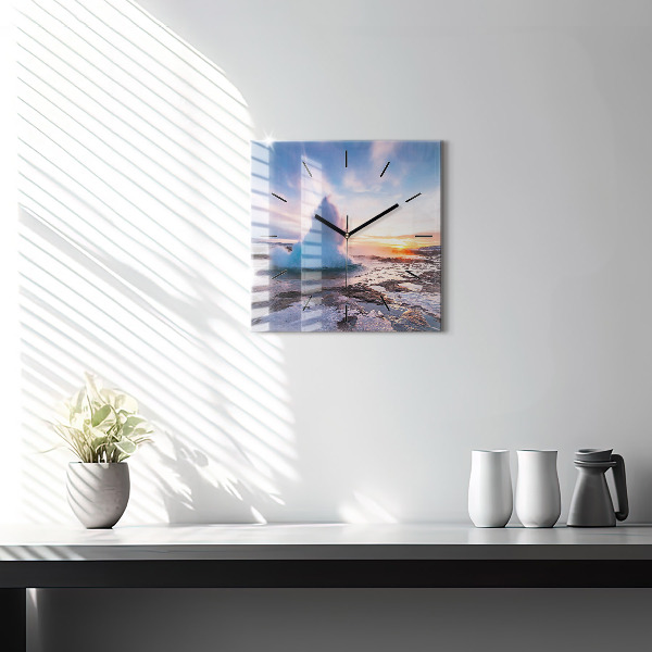 Štvorcové hodiny Gejzír na ostrove Island