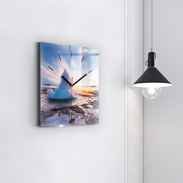 Štvorcové hodiny Gejzír na ostrove Island