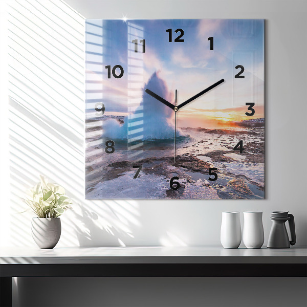 Štvorcové hodiny Gejzír na ostrove Island