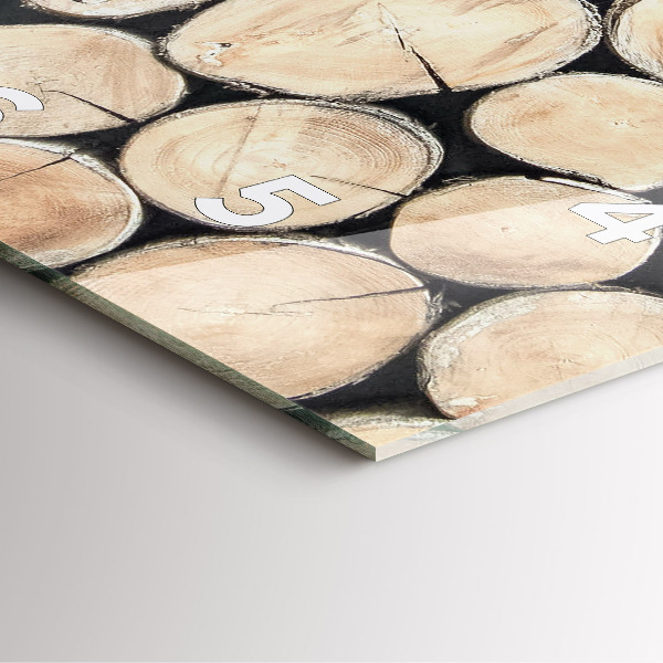 Štvorcové hodiny Odrežte pne stromov