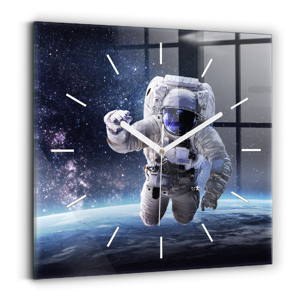 Štvorcové hodiny Astronaut nad zemou