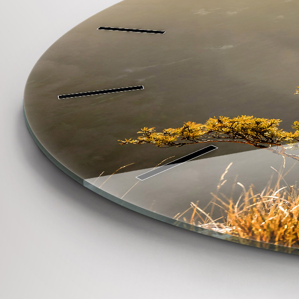 Okrúhle hodiny Strom v horách