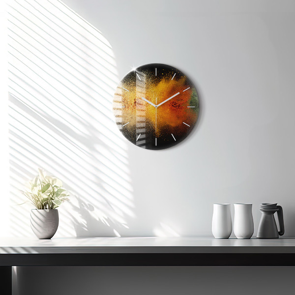 Okrúhle hodiny Korenie sa rozsypalo