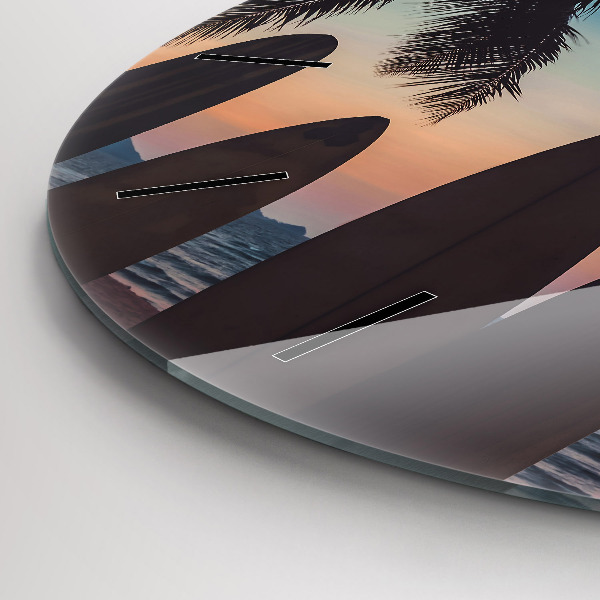 Okrúhle hodiny Surfovanie na pláži