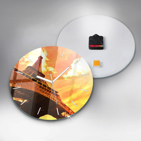 Okrúhle hodiny Eiffelova veža v Paríži