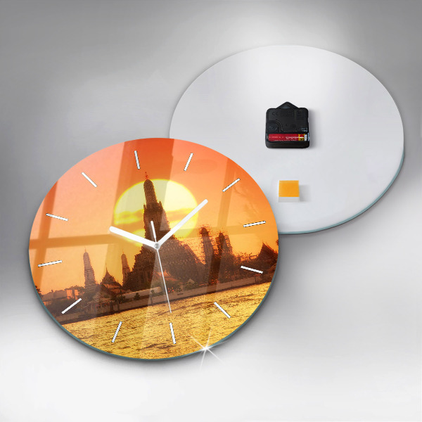 Okrúhle hodiny Wat arun Bangkok Thajsko