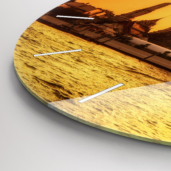 Okrúhle hodiny Wat arun Bangkok Thajsko