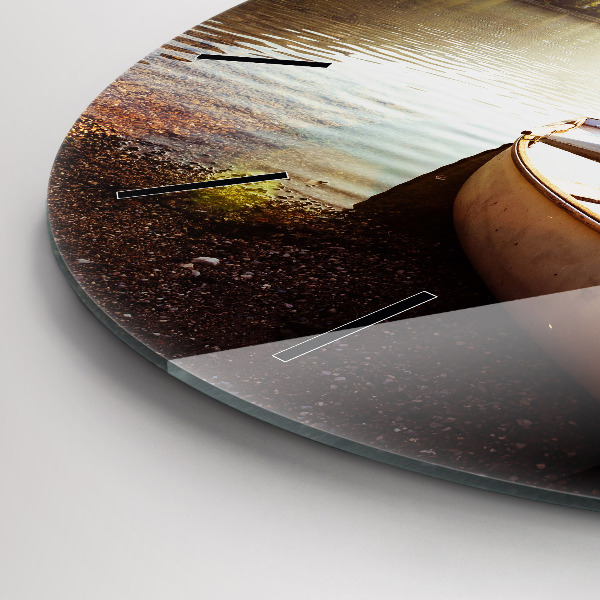 Okrúhle hodiny Pohľad na jazero