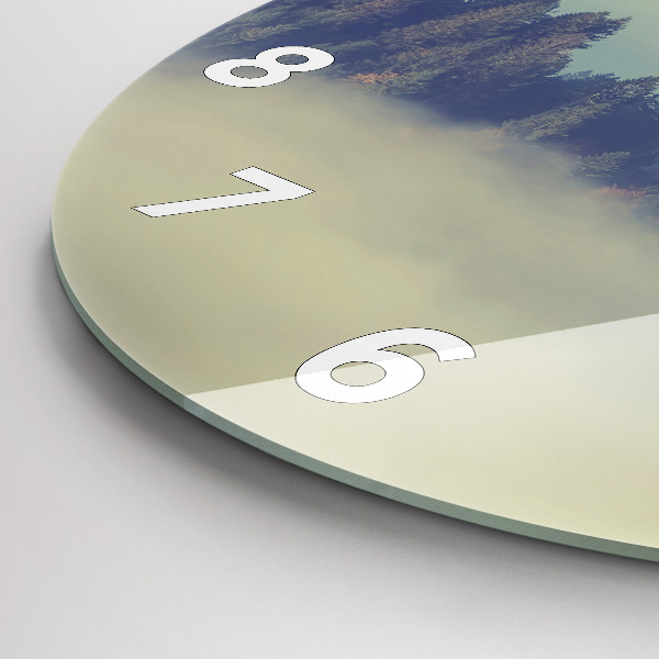 Okrúhle hodiny Zahmlený orlí les