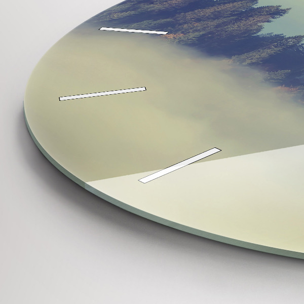 Okrúhle hodiny Zahmlený orlí les