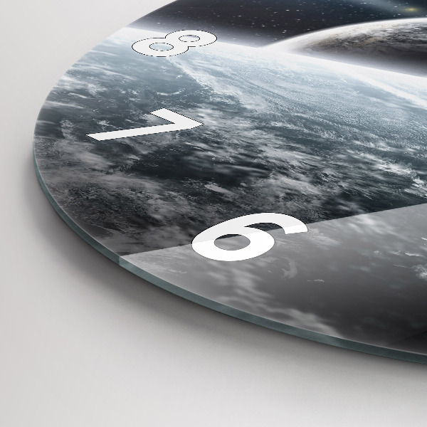 Okrúhle hodiny Vesmír a planéty