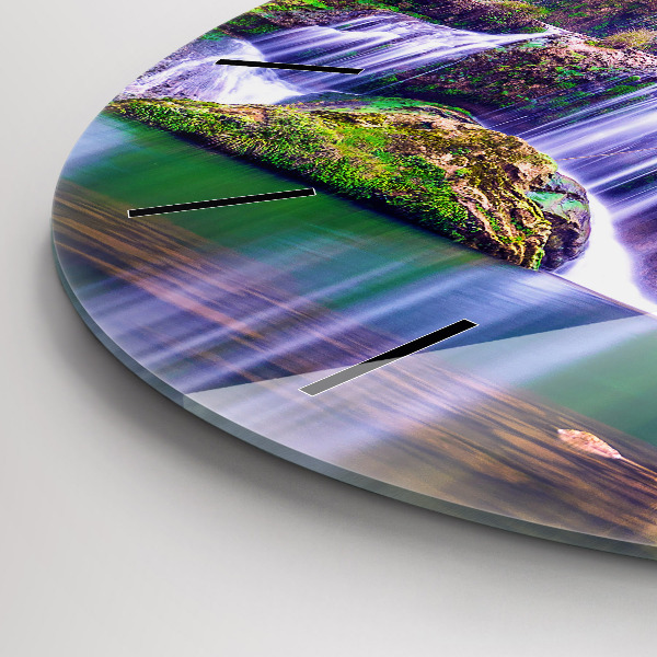 Okrúhle hodiny Vodopád Jiulong v Číne