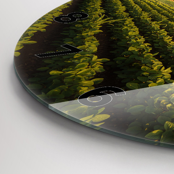 Okrúhle hodiny Traktor v poľnohospodárskej oblasti