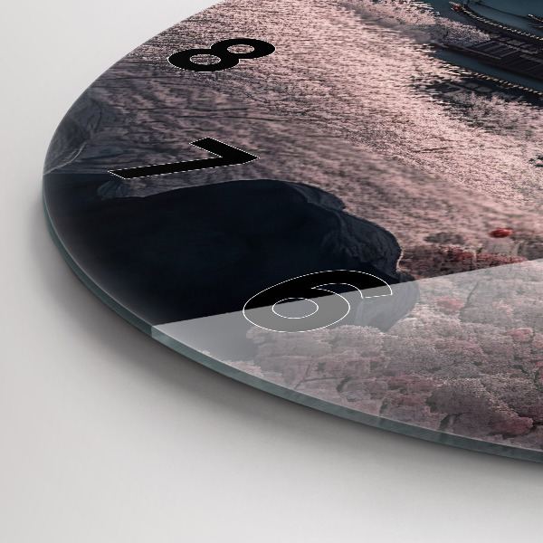 Okrúhle hodiny Veža a kvety v Ázii