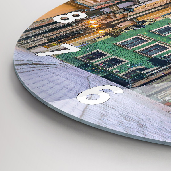 Okrúhle hodiny Staré mesto vo Varšave